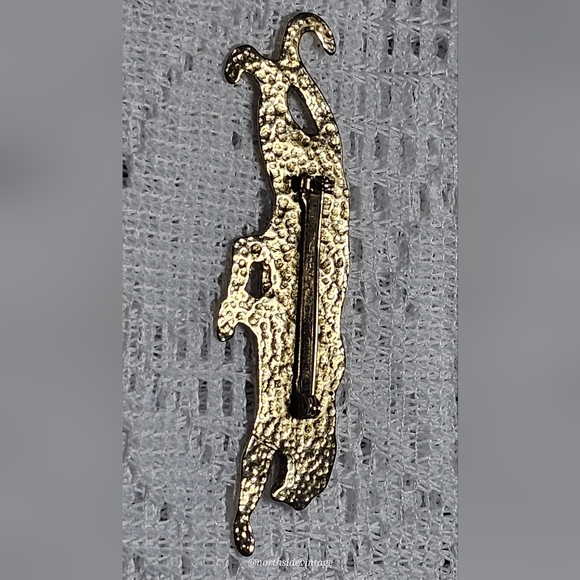 Gold Leopard Brooch - Picture 2 of 3